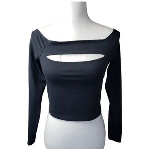 NWT Abercrombie and Fitch Soft AF Long Sleeve Crop Top. Size Small.